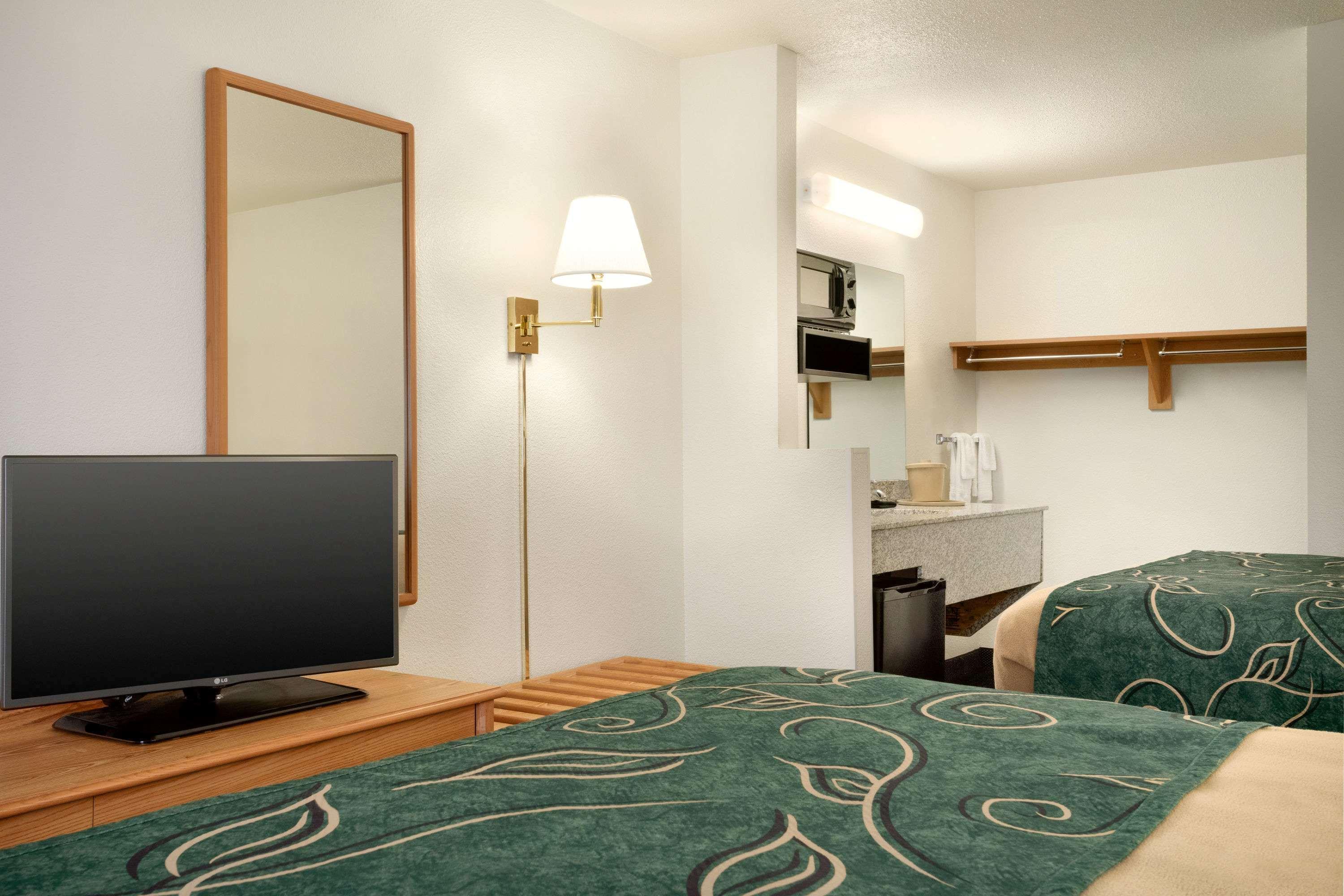 Travelodge By Wyndham Cheyenne Exterior foto
